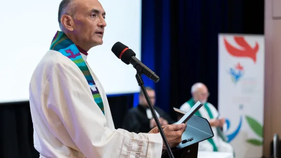 Rev. Roberto Trejo from the Mexican Lutheran Church at the Men’s Pre-Assembly